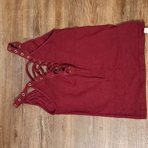 Skylee SM/MD Maroon Form Fitting shirt